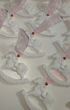 Cavalluccio in gesso – Bomboniera elegante per nascita e battesimo